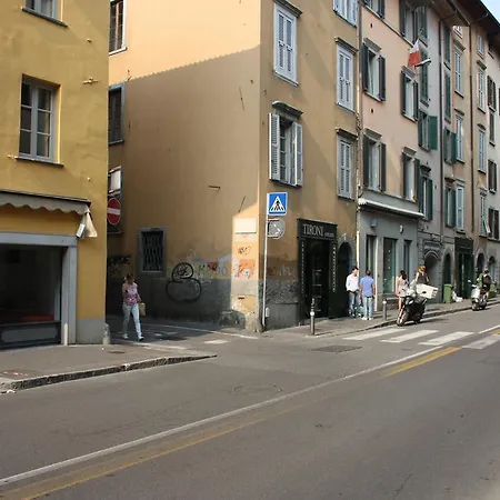 Tower Bed & Breakfast Bergamo